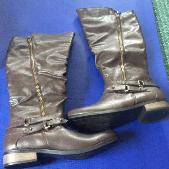 New in Box - Great Brown Boots - Size 8.5 - Picture 1 of 5
